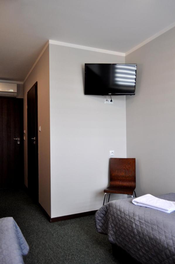 Hotel Pauza ラジン・ポドラスキ エクステリア 写真