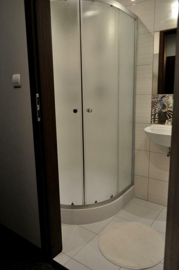 Hotel Pauza ラジン・ポドラスキ エクステリア 写真